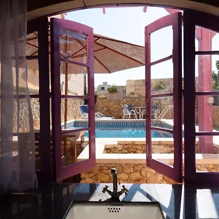 Alley Way By 54w * סן לורנץ