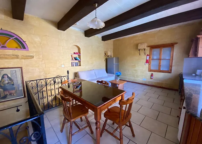 Alley Way By 54w San Lawrenz